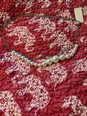 Pearl Accent Chain Belt -White